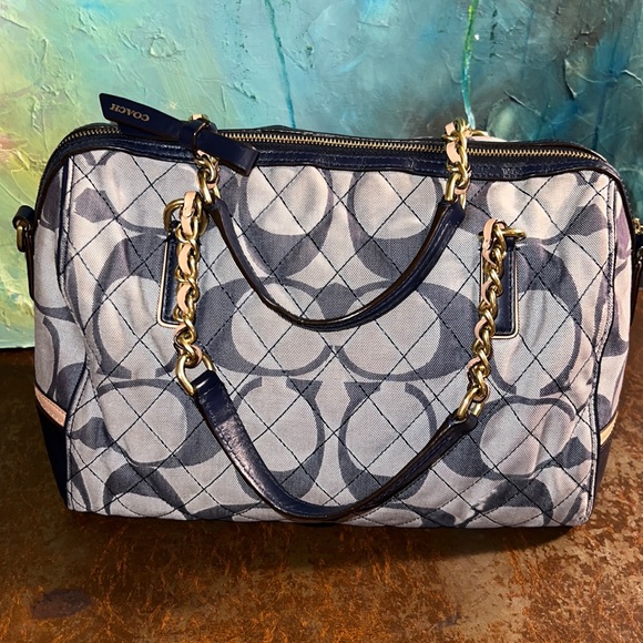 EUC Vintage Coach Quilted Denim Handbag - Picture 6 of 13